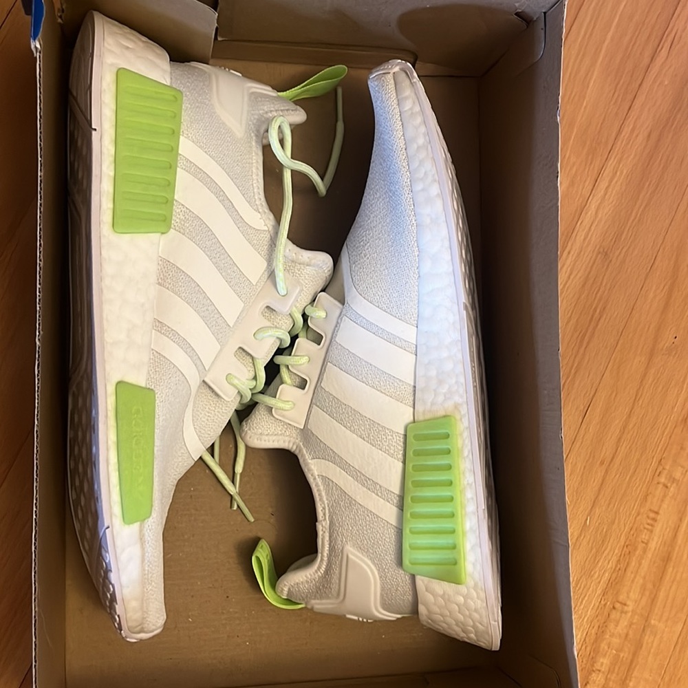 NMD R1s - Picture 3 of 3